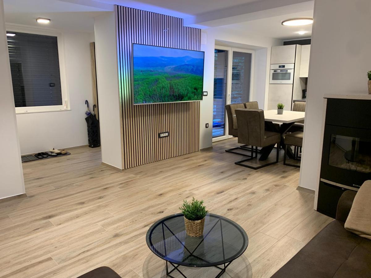 גוזד מרטולז'ק Pine Tree Holiday House מראה חיצוני תמונה